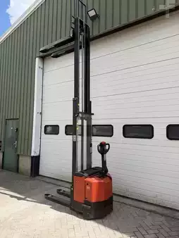 Stacker pedestre 2007  BT SWE 120 (6)