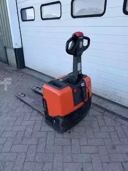 Electric Pallet Trucks 2019  BT lwe 130 (6)