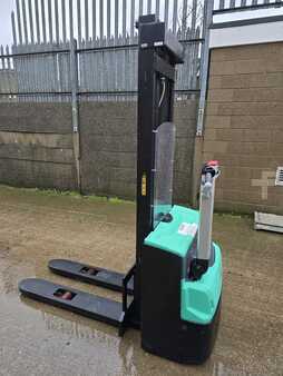 Magasemelésű béka 2020  Mitsubishi SBP10  (2)