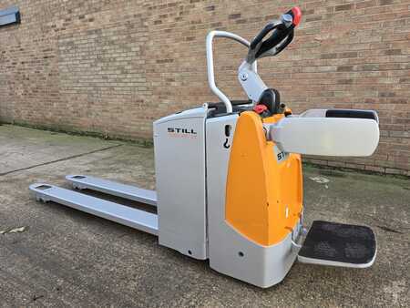 Transpaleta eléctrica 2019  Still EXU SF20 (1)