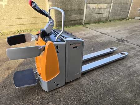 Transpaleta eléctrica 2019  Still EXU SF20 (2)
