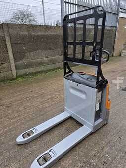 Transpaleta eléctrica 2020  Still EXU20 (4)