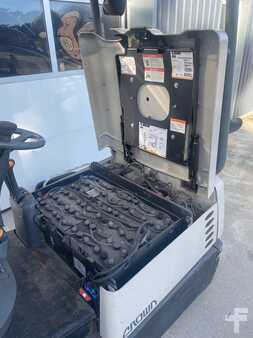 Eléctrico - 3 rodas 2008  Crown SC4220-1,8 (4)