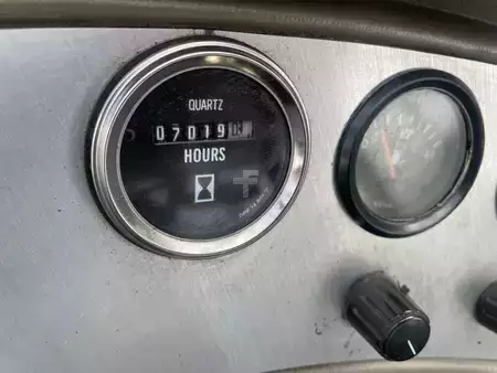Carrelli elevatori diesel 2004  Svetruck 1260 (7)