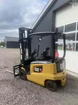 El truck - 4 hjulet 2016  CAT Lift Trucks EP30CN (2)
