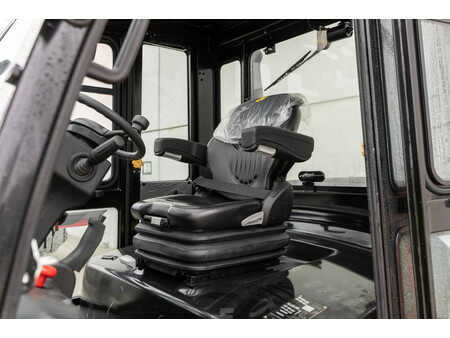 Carrelli elevatori diesel 2024  Manitou MI 80 (12)