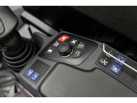 74312_A01130278-21.jpg?v=1765446078