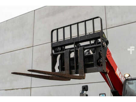 Chariots téléscopiques fixes 2017  Manitou MLT 629 (8)