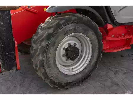 Verreikers (vast) 2022  Manitou MT 1840 (12)
