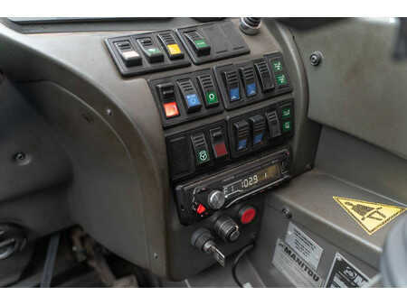 Wózki teleskopowe sztywne 2015  Manitou MRT 2150 Plus Privilege (11)