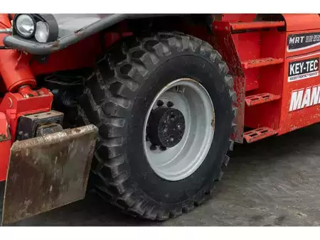 Teleskopstapler-Starr 2016  Manitou MRT 3255 (11)