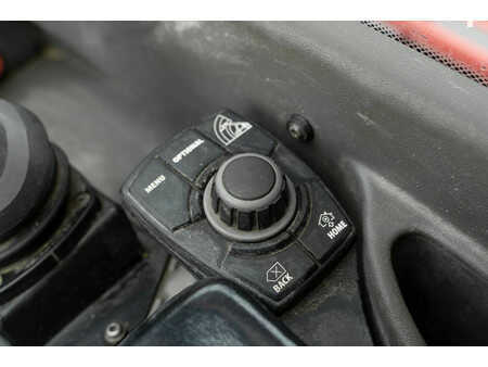 Teleskoptruck fast bom 2018  Manitou MRT 3050+ (24)