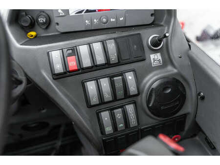 Wózki teleskopowe sztywne 2021  Manitou MRT 2550 (19)