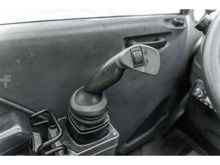 Wózki teleskopowe sztywne 2021  Manitou MRT 2550 (23)