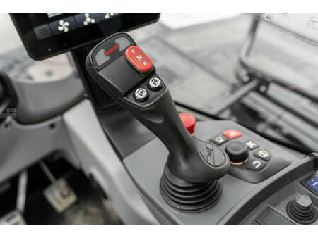 Wózki teleskopowe sztywne 2023  Manitou MRT 2260 (21)