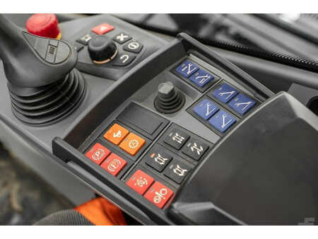 Wózki teleskopowe sztywne 2023  Manitou MRT 2260 (22)