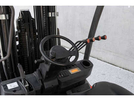 Wózki widłowe diesel 2016  Manitou MI 35 G (12)