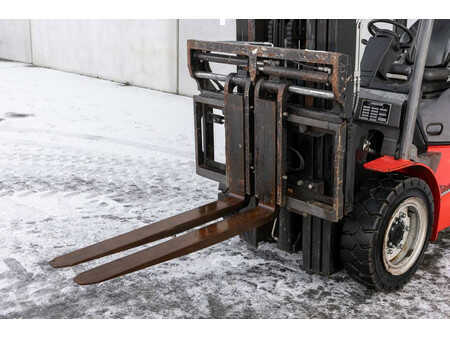 Wózki widłowe diesel 2016  Manitou MI 35 G (8)