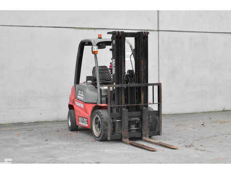 Wózki widłowe diesel 2017  Manitou MI 30 D (3)