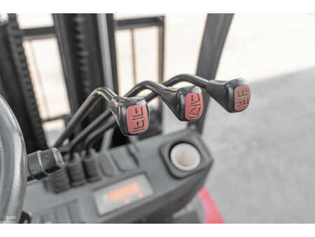 Wózki widłowe diesel 2018  Manitou MI 35 D (14)