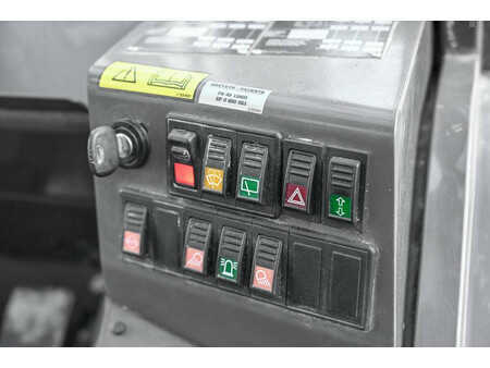 Terénní vysokozdvižný vozík 2019  Manitou MH 25-4 (12)