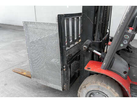 Chariots électriques à 4 roues 2017  Manitou ME 425 (10)