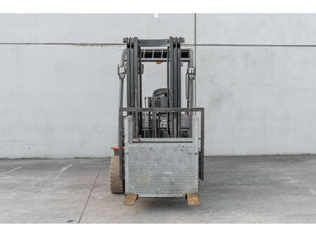 Chariots électriques à 4 roues 2017  Manitou ME 425 (2)