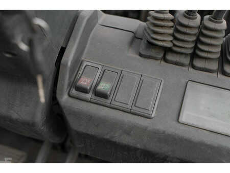 Wózki widłowe diesel 2018  Manitou MI 30 D (14)