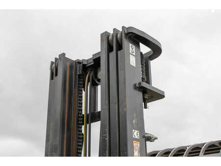 Chariots électriques à 4 roues 2019  Manitou ME 435 (10)