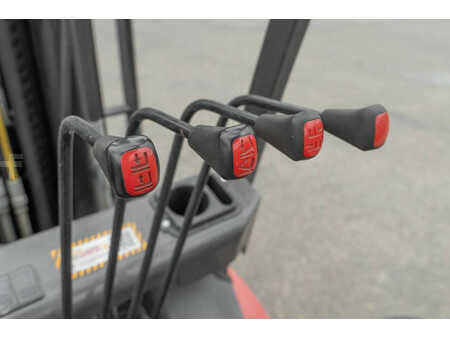 Chariots électriques à 4 roues 2019  Manitou ME 435 (18)