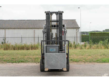 Chariots électriques à 4 roues 2019  Manitou ME 435 (2)