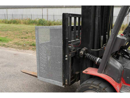 Chariots électriques à 4 roues 2019  Manitou ME 435 (9)