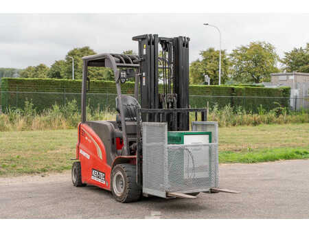 Chariots électriques à 4 roues 2019  Manitou ME 435 (3)