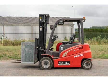 Chariots électriques à 4 roues 2019  Manitou ME 435 (4)
