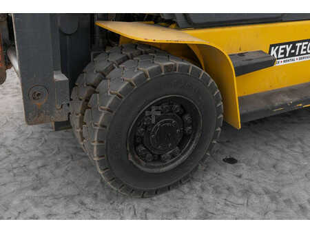 Carrelli elevatori diesel 2011  Komatsu FD 80-10 (10)