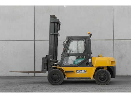 Carrelli elevatori diesel 2011  Komatsu FD 80-10 (4)
