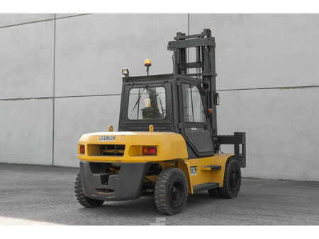 Carrelli elevatori diesel 2011  Komatsu FD 80-10 (5)