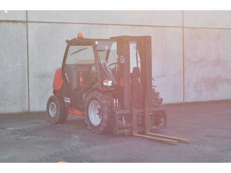 Carrelli elevatori diesel 2020  Manitou MC 25-4 (3)