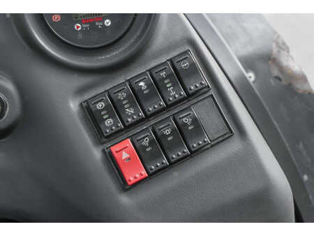 Carrelli elevatori diesel 2020  Manitou MC 25-4 (15)