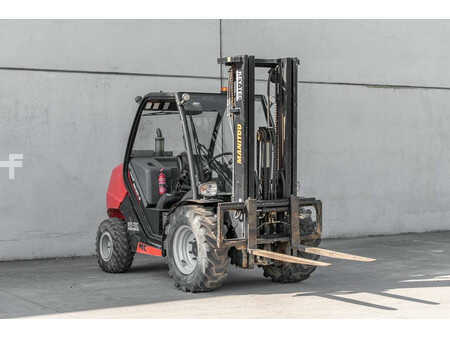 Carrelli elevatori diesel 2020  Manitou MC 25-4 (3)