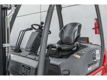 Carrelli elevatori diesel 2020  Manitou MI 25 D (14)