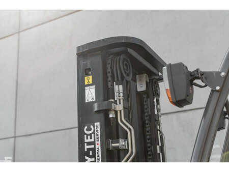 Carrelli elevatori diesel 2020  Manitou MI 25 D (9)