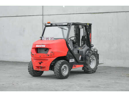 Carrelli elevatori diesel 2020  Manitou MC 25-4 D (5)