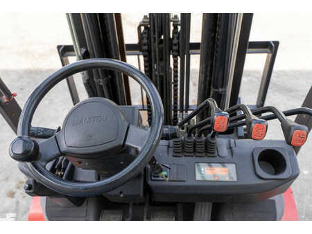 Wózki widłowe diesel 2018  Manitou MI 30 D (9)