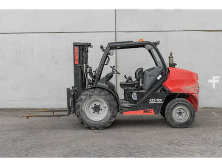 Dieseltrukki 2021  Manitou MC 30-4 (4)