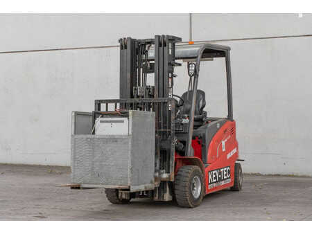 Chariots électriques à 4 roues 2022  Manitou ME 430 (1)