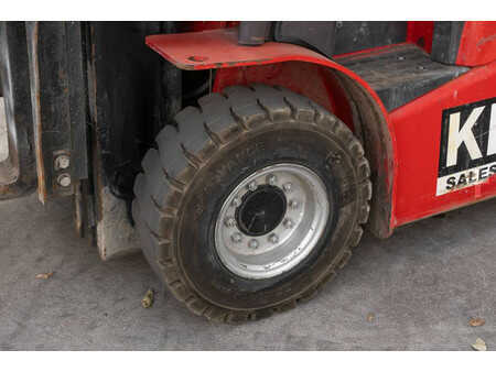 Chariots électriques à 4 roues 2022  Manitou ME 430 (10)