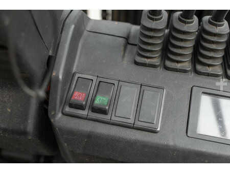 Wózki widłowe diesel 2022  Manitou MI 30 D (17)