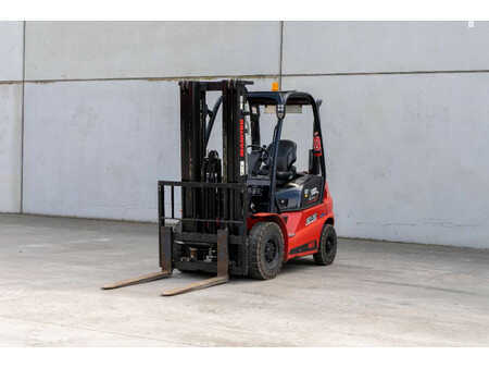 Carrelli elevatori diesel 2022  Manitou MI 25 (1)
