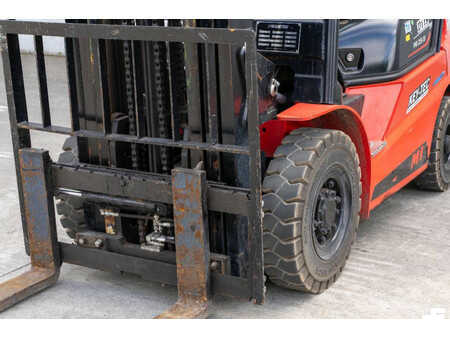 Carrelli elevatori diesel 2022  Manitou MI 25 (5)